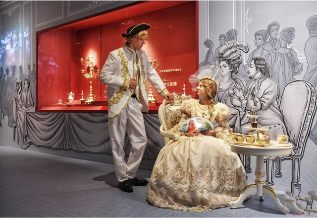 金沙遺址博物館“珍?藏——英國V&A博物館館藏吉爾伯特精品展”首場專題活動在展廳精彩上演。