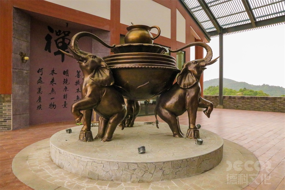 在廣州展館裝修中如何合理安排展示品的展示方式和位置？