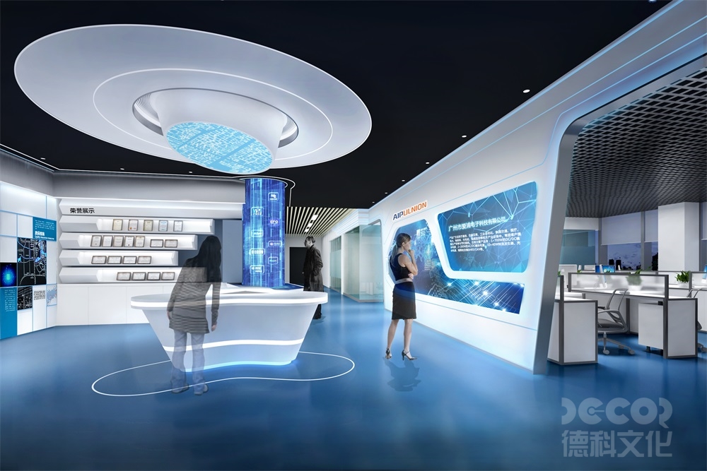 展覽廳設計中，如何考慮觀眾的參觀時間和節(jié)奏？