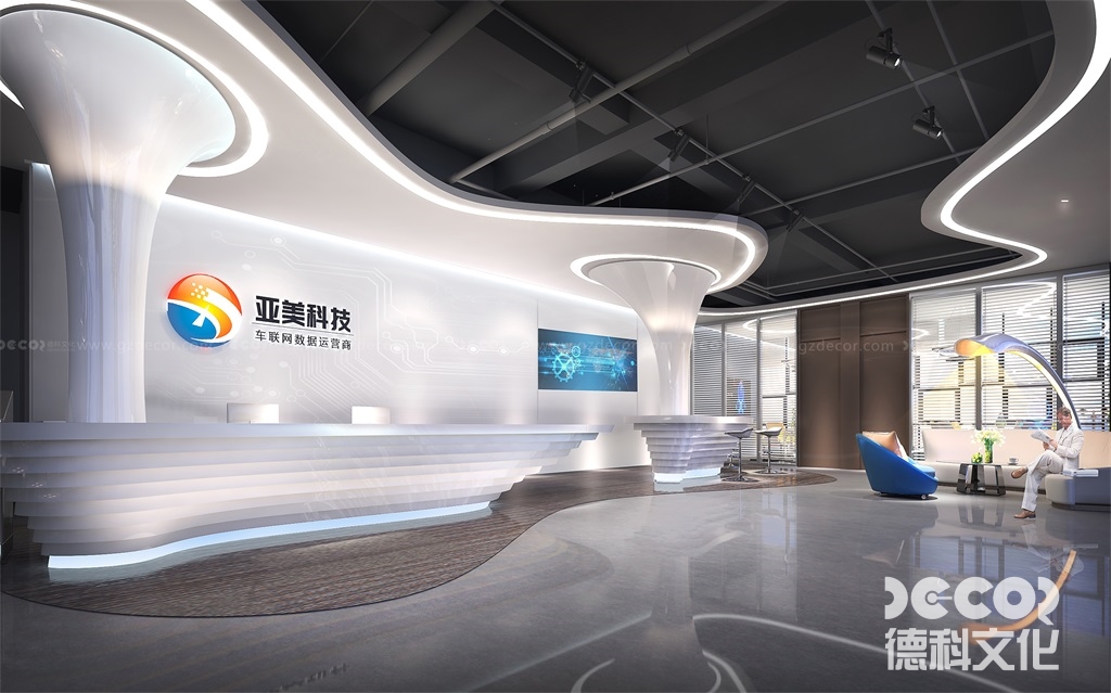 在汽車展廳裝修中，如何設(shè)置信息展示屏以提供實(shí)時(shí)信息？