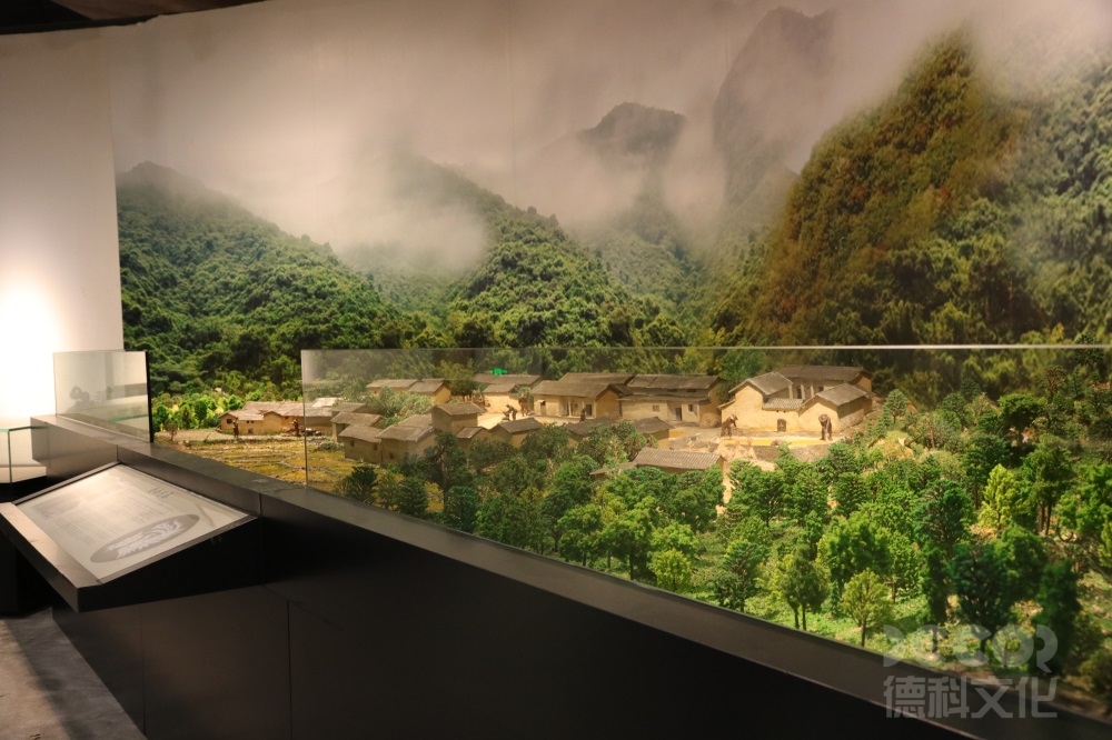 地方博物館設(shè)計(jì)中如何考慮展示和解說手段的創(chuàng)新和多樣性？